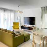 Apartman T3 Avec Terrasse Proche De Parking Tram